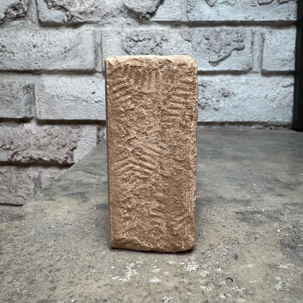 RK Productions Hand Cast Stone Collection Bookend - Picture 3 of 13